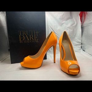 Truth or Dare by Madonna peep toe pump in orange